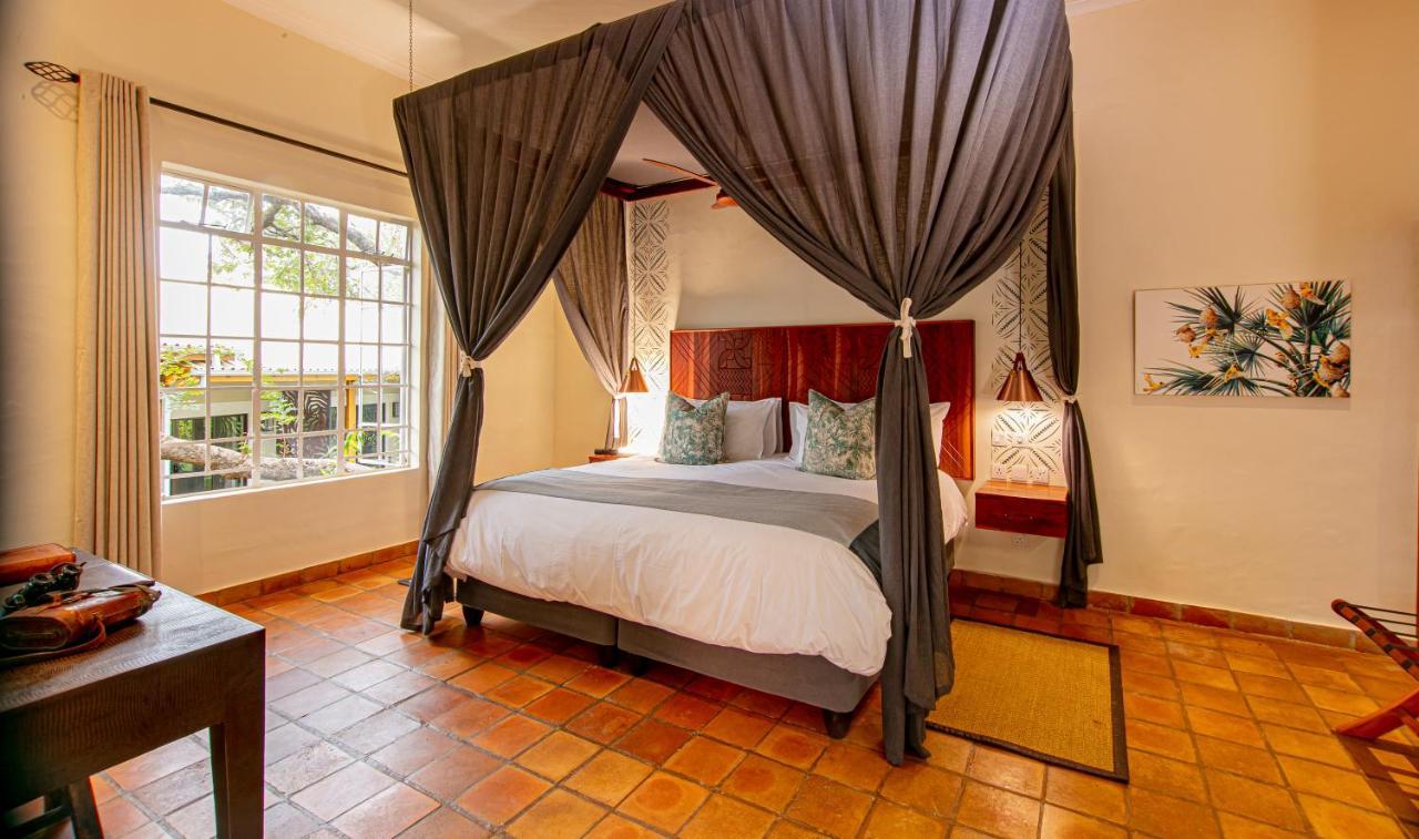 Shongwe Lookout Villa Victoria Falls Exterior photo